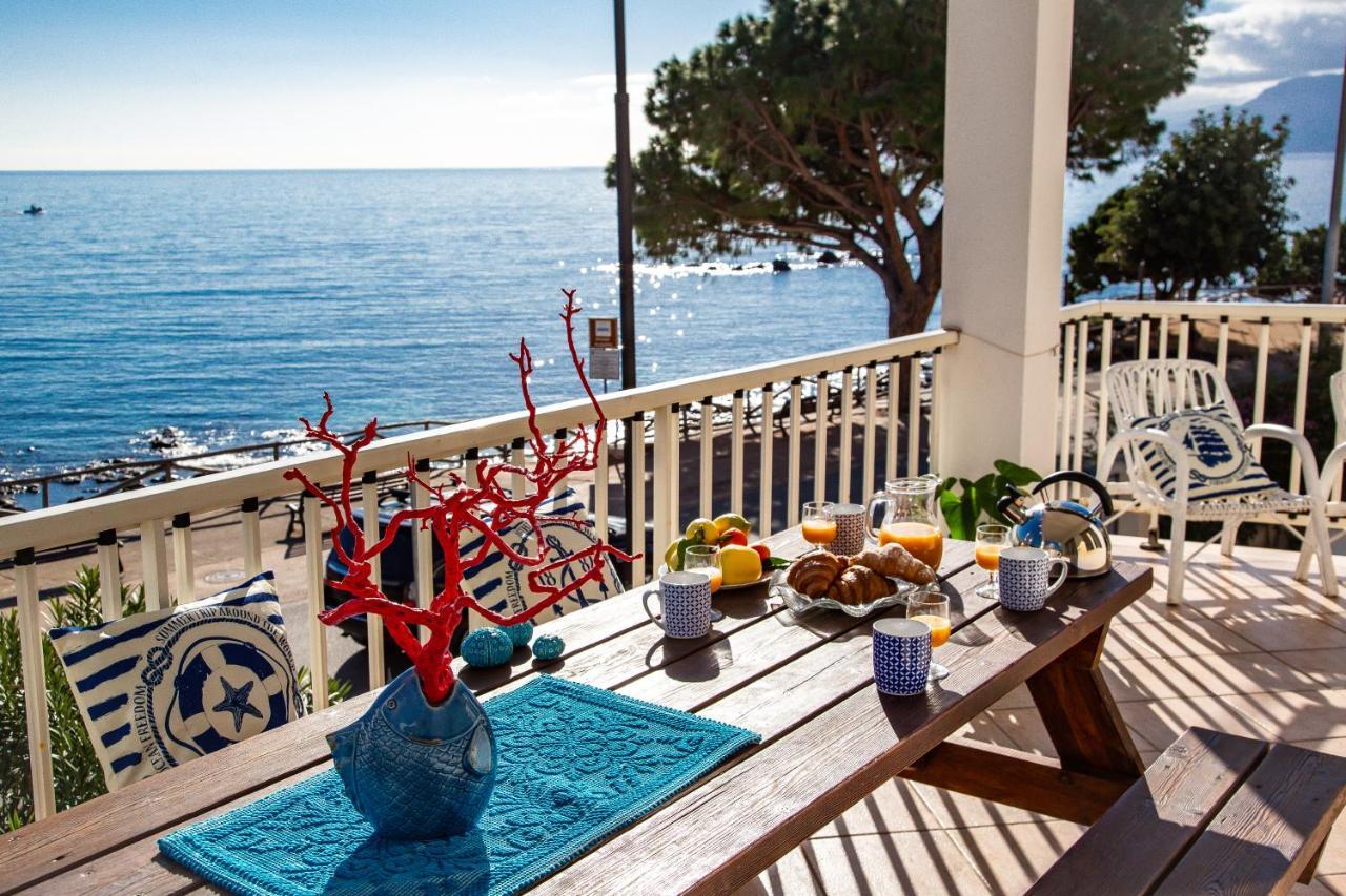 Terrazza Lungomare, E Sei In Spiaggia... Cala Gonone Exterior photo